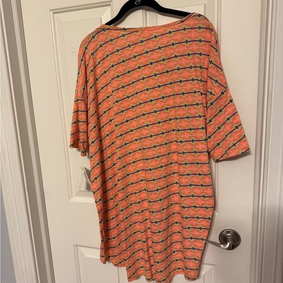 Lularoe Irma High Low Oversized Shirt Top Orange and Purple Faded Design Sz M - Picture 3 of 7